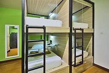 Hostel Cx Legian Kelod *